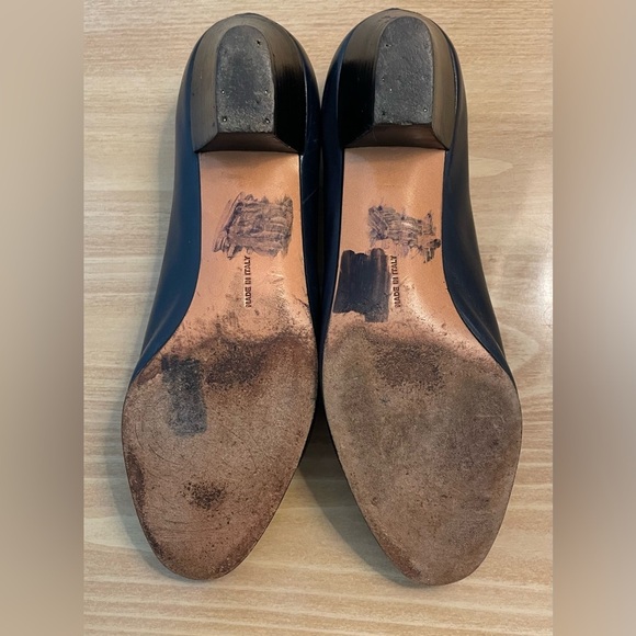 Salvatore Ferragamo Vintage Navy-Blue leather pumps gold details size 6 1/2 B - Picture 9 of 13